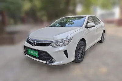 Toyota Camry · 2016 год