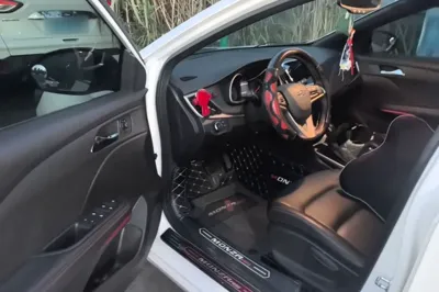 Chevrolet Monza 2019, 68600 км, за 35696.14 CNY - фото 10