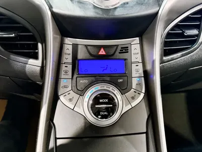 Hyundai Avante 2013, 150547 км, за 2500000 KRW - фото 11