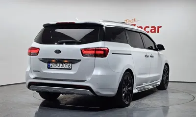 Kia Canival 2016, 189489 км, за 9900000 KRW - фото 2