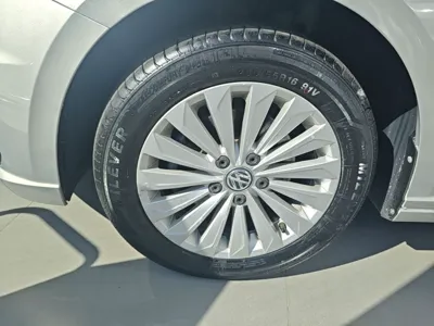Volkswagen Lavida 2019, 90500 км, за 64788.13 CNY - фото 8