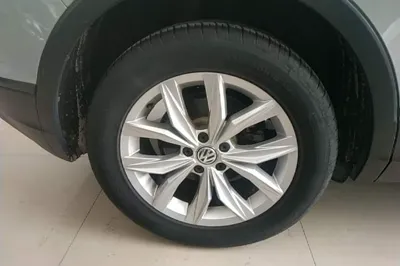 Volkswagen Tiguan 2017, 87700 км, за 78346.6 CNY - фото 11
