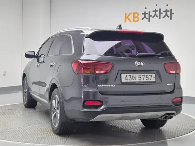 Kia Sorento 2018, 79053 км, за 16700000 KRW