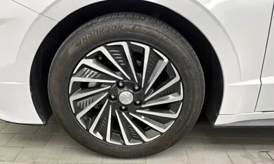 Hyundai Sonata 2021, 57888 км, за 20600000 KRW - фото 5