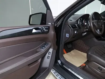 Mercedes-Benz GLS 2018, 44000 км, за 388000 CNY - фото 18