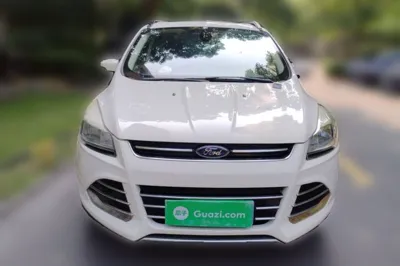 Ford Kuga 2013, 137400 км, за 24877.22 CNY