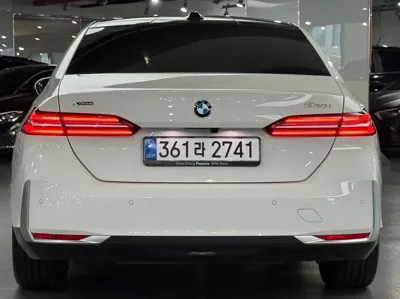 BMW 5-Series 2025, 7329 км, за 64000000 KRW - фото 4