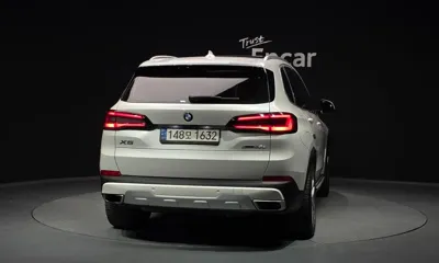 BMW X5 2021, 61696 км, за 58500000 KRW