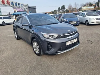 Kia Stonic 2018, 82039 км, за 9500000 KRW - фото 3