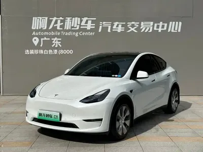 Tesla Model Y 2023, 61400 км, за 175799 CNY