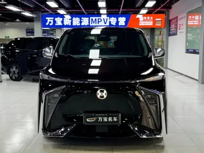 Hycan V09 2024, 82000 км, за 168800 CNY