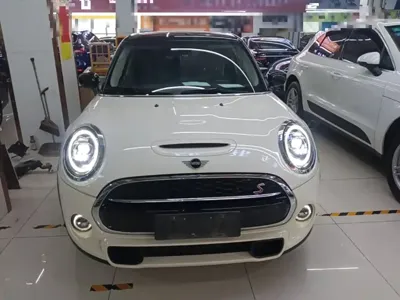 MINI MINI 2021, 74100 км, за 125800 CNY