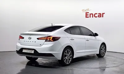 Hyundai Avante 2019, 153290 км, за 7500000 KRW
