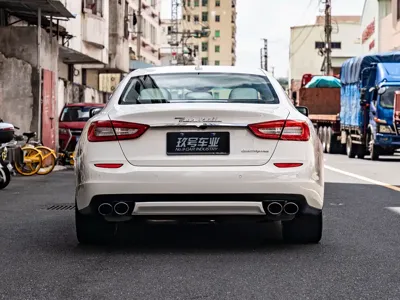Maserati Quattroporte 2014, 80000 км, за 118000 CNY