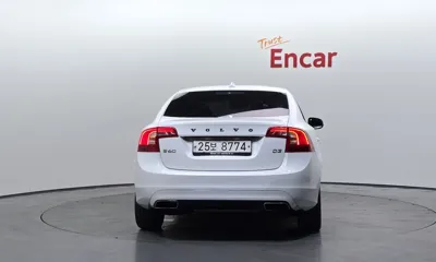 Volvo S60 2018, 104352 км, за 8900000 KRW