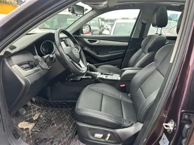 Zotye Zotye SR7 2016, 95000 км, за 7800 CNY