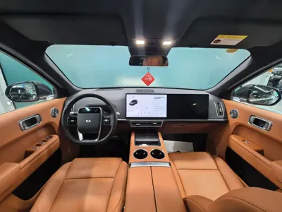 Li Auto Li L8 2025, 33000 км, за 272800 CNY - фото 9