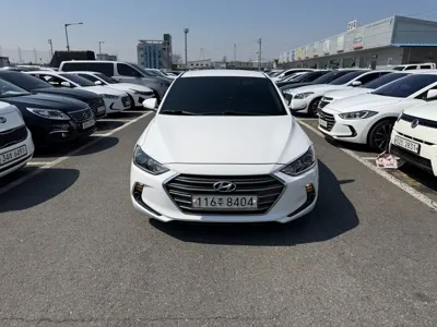 Hyundai Avante 2017, 79850 км, за 10200000 KRW