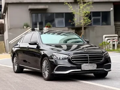 Mercedes-Benz E-Class 2023, 100000 км, за 228000 CNY