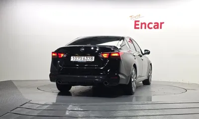 Nissan Altima 2019, 55292 км, за 15990000 KRW