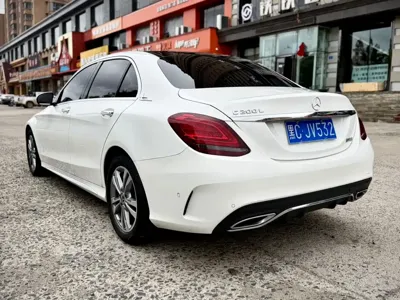 Mercedes-Benz C-Class 2021, 14000 км, за 173800 CNY