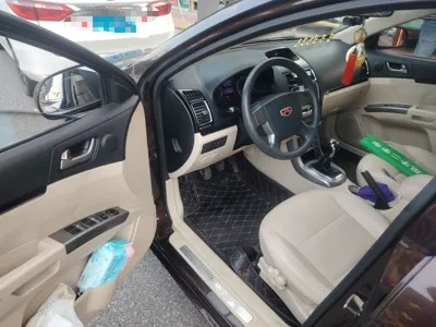 Geely Auto Classic Emgrand 2013, 74900 км, за 16916.24 CNY - фото 17