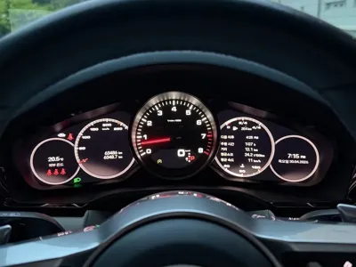 Porsche Cayenne 2023, 64000 км, за 91000000 KRW - фото 8