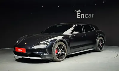 Porsche Taycan · 2025 год