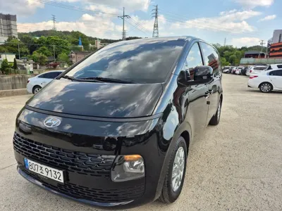 Hyundai Staria · 2023 год