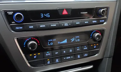 Hyundai Sonata 2015, 53603 км, за 10000000 KRW - фото 31