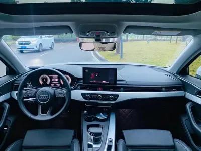 Audi A4L 2020, 80000 км, за 109800 CNY