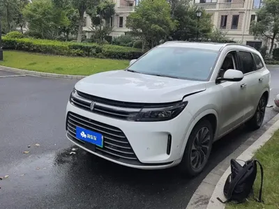 AITO 问界 AITO M7 · 2022 год