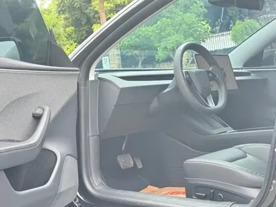 Tesla Model 3 2024, 49800 км, за 164800 CNY - фото 17