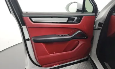 Porsche Cayenne 2023, 63915 км, за 89900000 KRW - фото 24