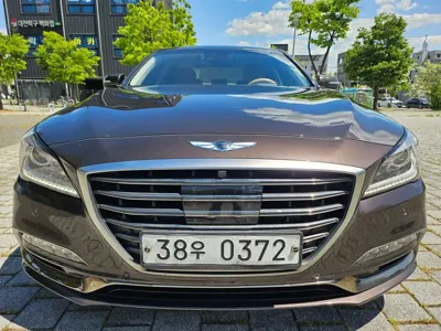 Genesis G80 · 2017 год