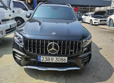 Mercedes-Benz GLB-Class · 2021 год