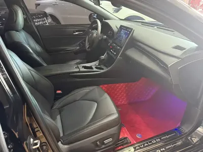 Toyota Avalon 2024, 13799 км, за 137800 CNY - фото 8