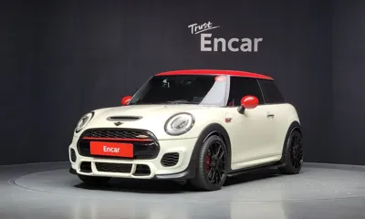 MINI Cooper · 2017 год