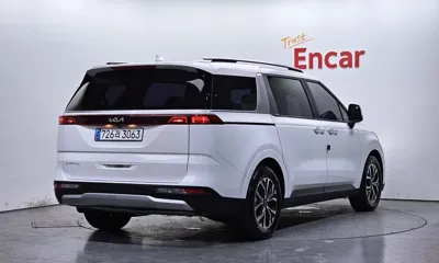 Kia Canival 2023, 10624 км, за 24000000 KRW - фото 2