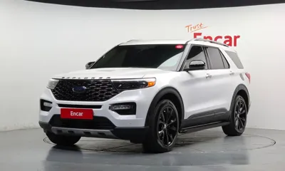Ford Explorer · 2022 год