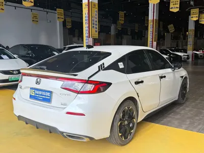 Honda Civic 2023, 11900 км, за 86800 CNY - фото 10