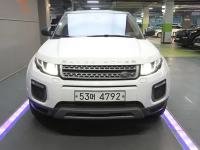 Land Rover Range Rover Evoque 2017, 90018 км, за 10900000 KRW