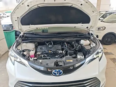 Toyota Sienna 2023, 72700 км, за 210100 CNY - фото 20