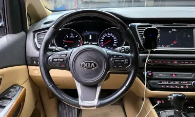Kia Canival 2016, 206784 км, за 12700000 KRW - фото 13