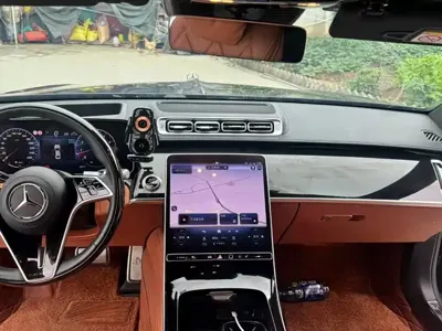 Mercedes-Benz S-Class 2023, 28200 км, за 918000 CNY