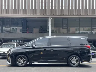 GAC Motor Trumpchi M8 2021, 70000 км, за 98800 CNY