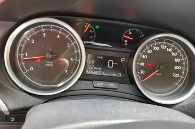 Peugeot 408 2016, 68600 км, за 43507 CNY - фото 11