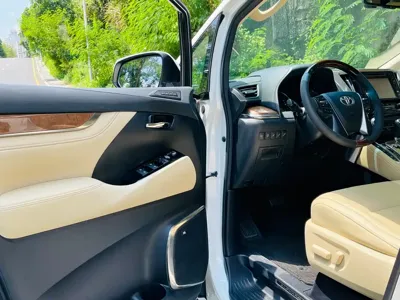 Toyota Alphard 2017, 100000 км, за 358000 CNY - фото 17