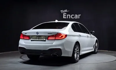 BMW 5-Series 2017, 111611 км, за 21300000 KRW