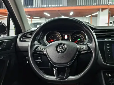 Volkswagen Tiguan L 2020, 92000 км, за 71500 CNY - фото 7